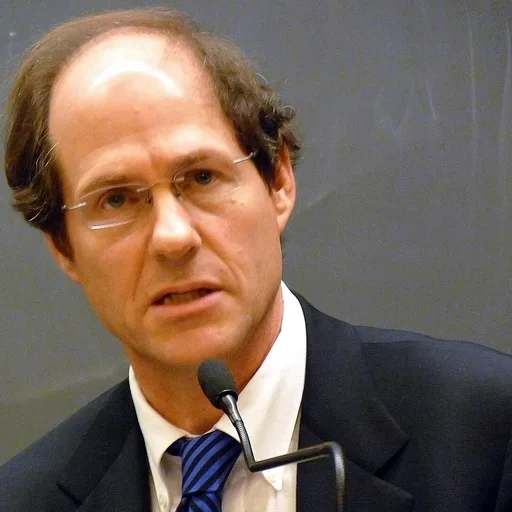 Photo de profil de Cass Sunstein