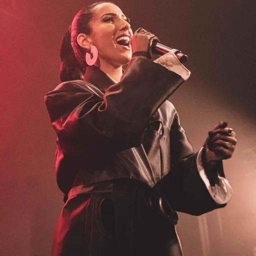 Photo de profil de Lyna Mahyem